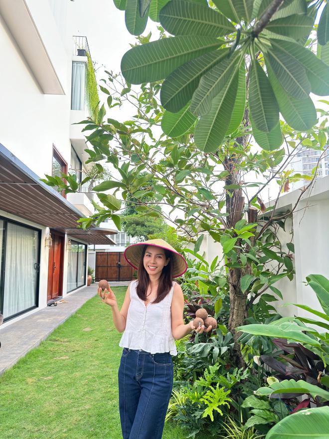 Bên trong biệt thự 500m2 như khu nghỉ dưỡng của nam ca sĩ quê Ninh Bình lấy vợ miền Tây, 3 thế hệ cùng chung sống- Ảnh 8.