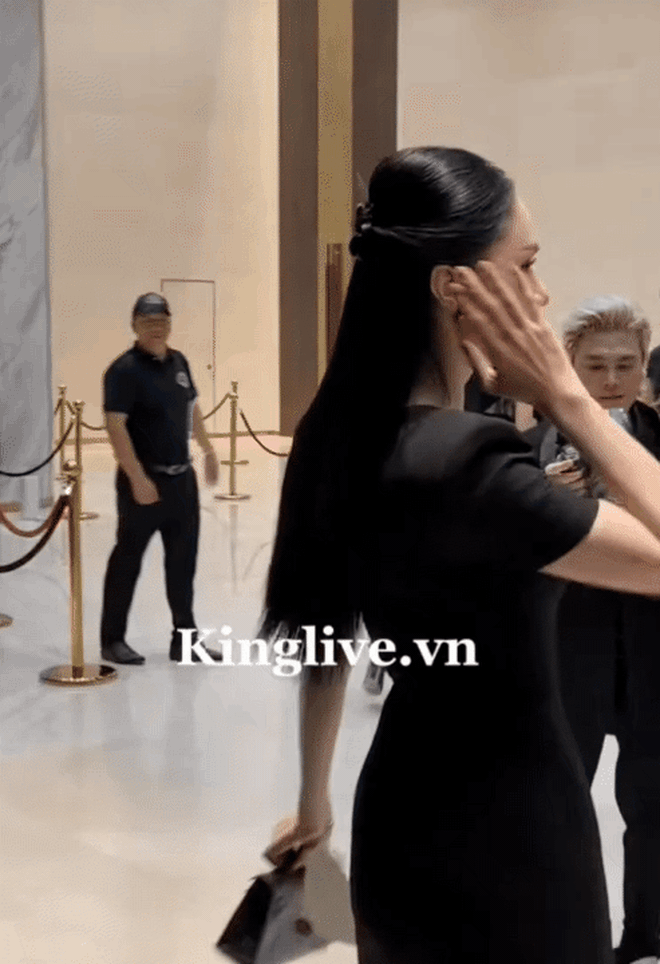 Cứ đi ăn cưới l&agrave; mỹ nh&acirc;n Vbiz n&agrave;y lại ghi điểm: Diện đồ tinh tế, kh&ocirc;ng ph&ocirc; trương, to&agrave;n local brand m&agrave; sang hết nấc- Ảnh 10.