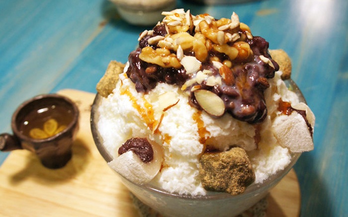 Làm bingsu sữa cực ngon không cần đến máy bào đá