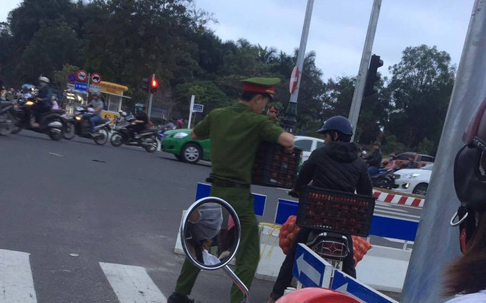 Thêm một hành động đẹp của Công an Đà Nẵng khiến dân mạng xuýt xoa