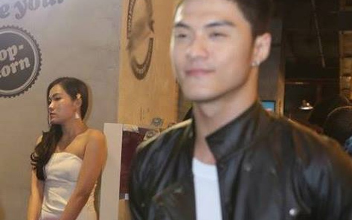 Photos of the day: Sau ánh đèn danh vọng, chỉ còn mình Châu lặng lẽ dõi theo bóng chồng