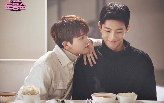 Thân thiết thế này, Park Hyung Sik - Ji Soo lại khiến các fan điên đảo