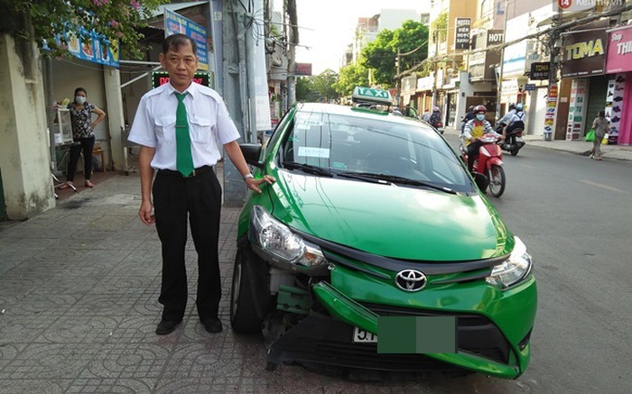 Cư dân mạng khen ngợi hành động dũng cảm của tài xế taxi Mai Linh lao xe vào tên cướp