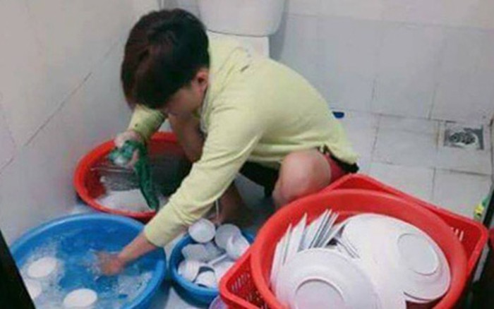 Tranh cãi lớn chuyện ngày đầu tiên về làm rể, anh chàng rửa nguyên mấy rổ bát đĩa