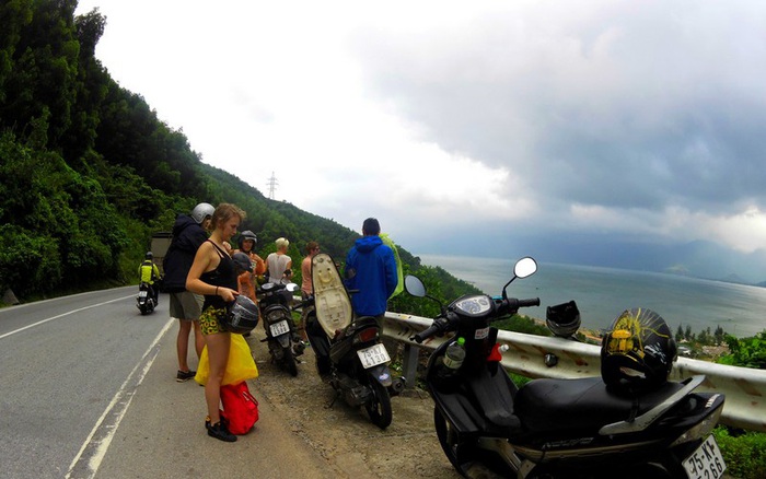 Nữ phượt thủ Philippines bán hết áo rét vì tưởng Việt Nam không có mùa đông