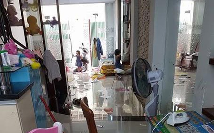 "Bữa tráng miệng" buổi sáng của bà mẹ có 3 con gái