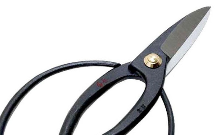 Bị đâm chết vì chê người khác… ở dơ