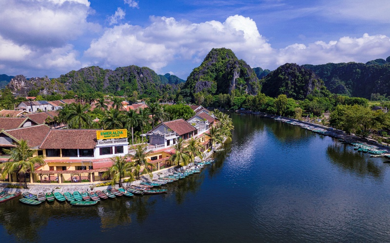 Emeralda Resort Tam Cốc - Trải nghiệm khu nghỉ đậm dấu ấn biệt phủ xứ Kinh Kỳ