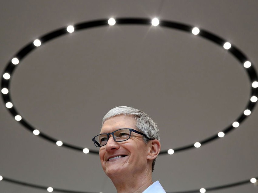 Mỗi năm bỏ túi hơn 100 triệu USD, cuộc sống thường ngày của CEO Apple như thế nào? - Ảnh 10.