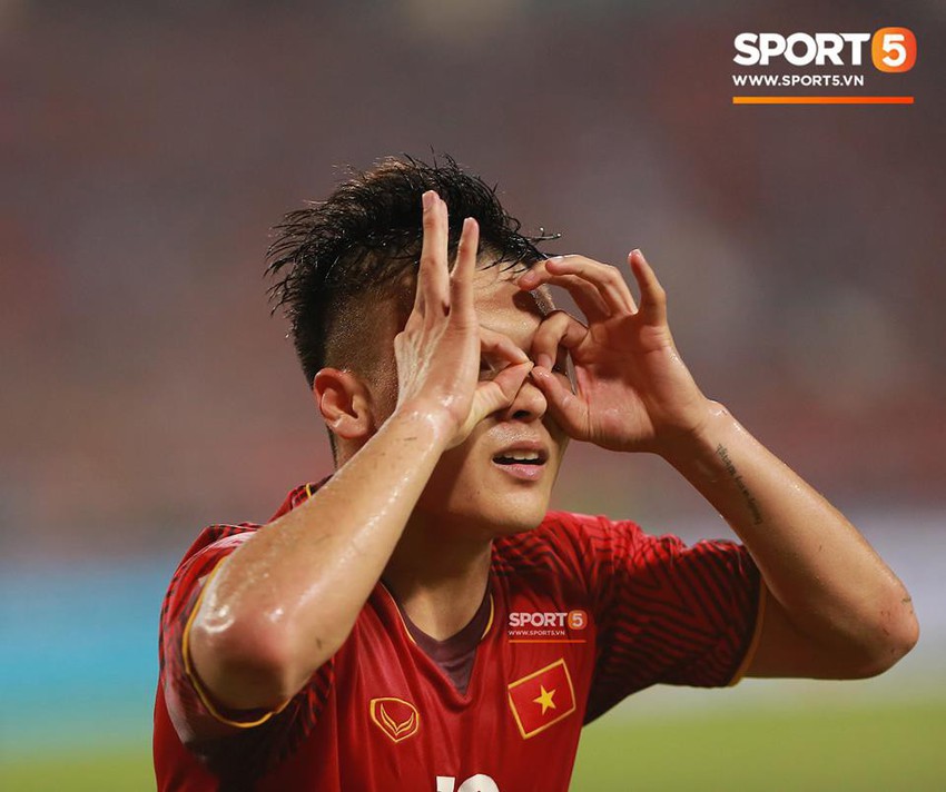AFF Cup 2018 đã kết thúc, Việt Nam đã chiến thắng, và 10 khoảnh khắc đẹp nhất sẽ mãi lưu trong lòng người Việt - Ảnh 5.