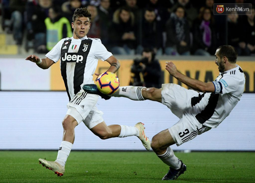 Họa mi Ronaldo hót vang trên chấm penalty, phá kỷ lục tồn tại 60 năm của Juventus - Ảnh 12.