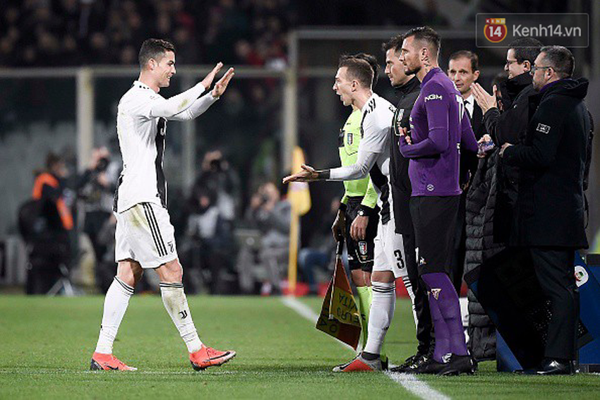 Họa mi Ronaldo hót vang trên chấm penalty, phá kỷ lục tồn tại 60 năm của Juventus - Ảnh 8.