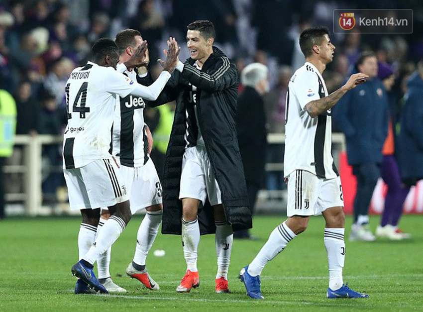 Họa mi Ronaldo hót vang trên chấm penalty, phá kỷ lục tồn tại 60 năm của Juventus - Ảnh 14.