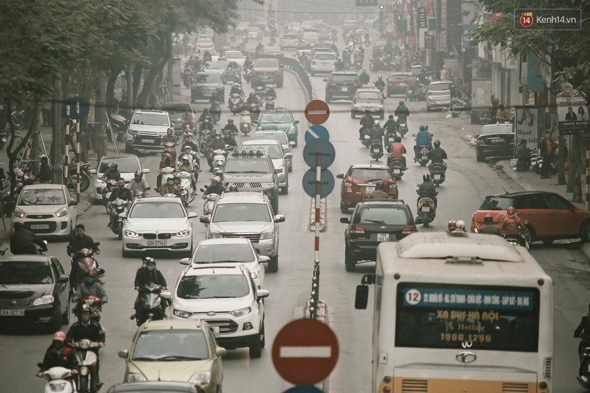 Hà Nội trước và trong Tết: Những sự đối lập vô cùng đáng yêu! - Ảnh 9.