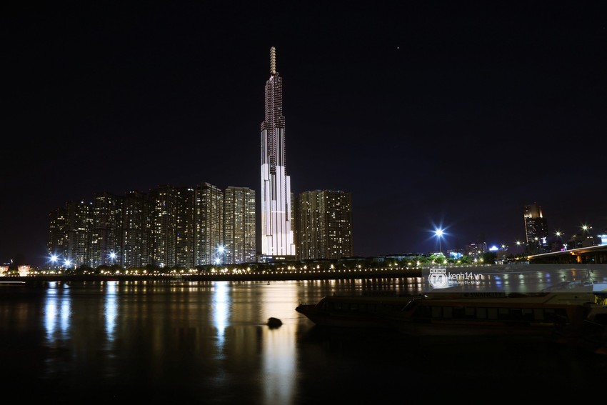 Toàn cảnh Landmark 81 - toà nhà cao nhất Việt Nam ngay trước ngày đi vào hoạt động - Ảnh 4.