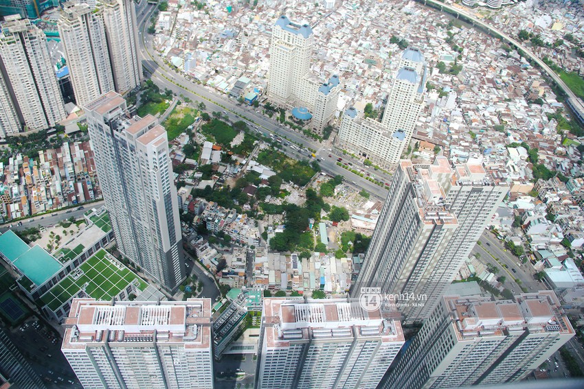 Chùm ảnh: Đứng ở tầng cao nhất Landmark 81, nhìn toàn cảnh Sài Gòn đẹp và bình yên đến thế! - Ảnh 10. Chùm ảnh: Đứng ở tầng cao nhất Landmark 81, nhìn toàn cảnh Sài Gòn đẹp và bình yên đến thế! - Ảnh 10.