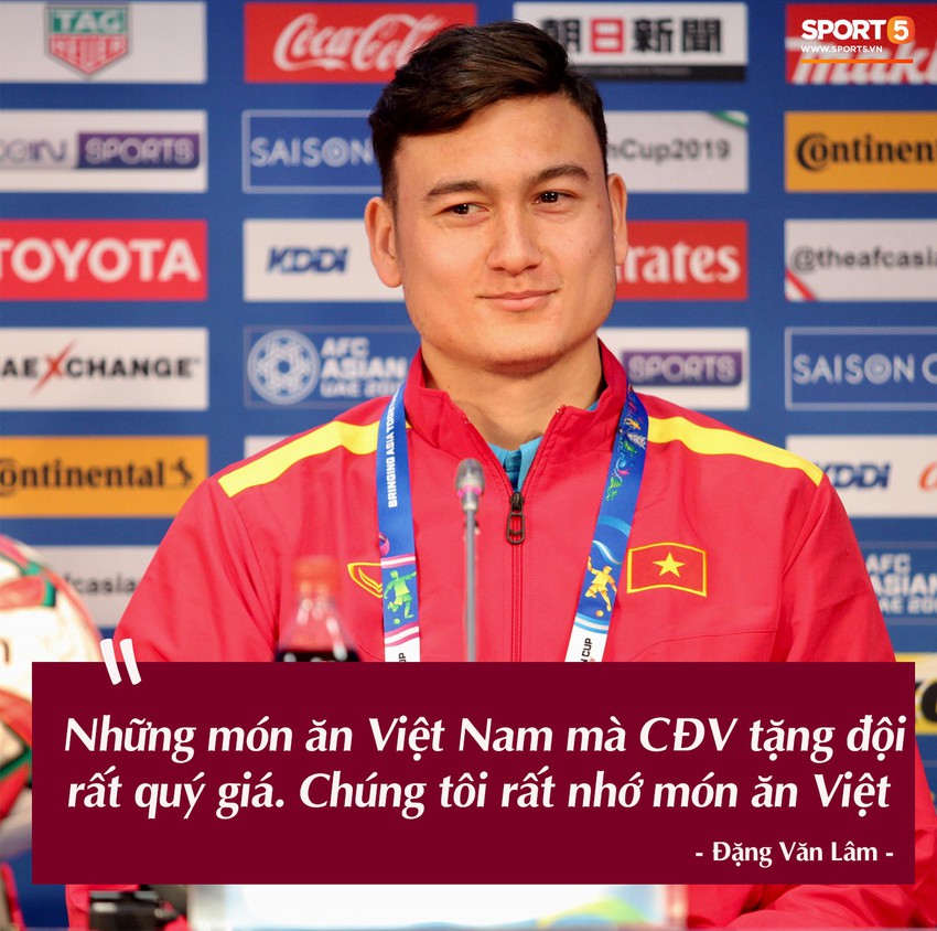 Trước vòng đấu loại trực tiếp Asian Cup 2019, Đặng Văn Lâm tuyên bố: Anh sẽ về, nhưng không phải hôm nay - Ảnh 1.