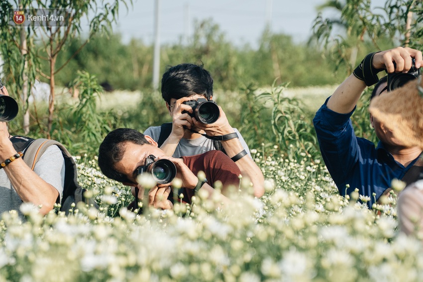 Vườn cúc họa mi chật cứng ngày cuối tuần: Lúc đi hết mình, lúc về hết hồn! - Ảnh 9.