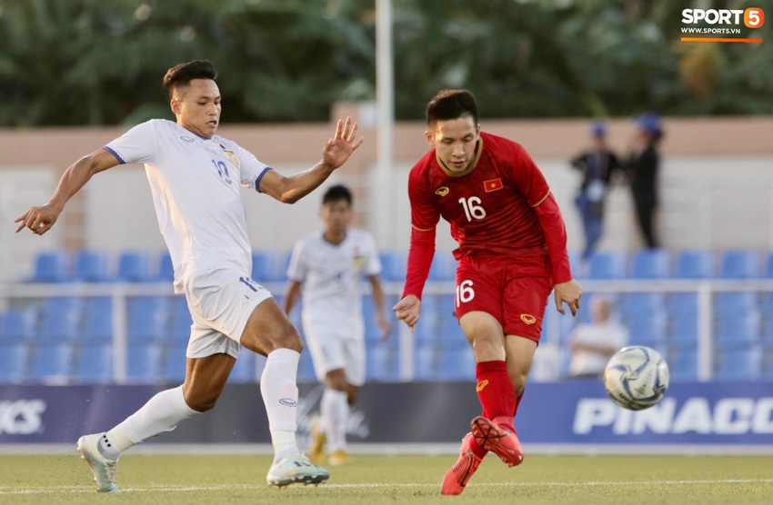 Cầu thủ U22 Việt Nam tái hiện màn ăn mừng ru con của huyền thoại Brazil tại World Cup, xứng đáng là ông bố của năm - Ảnh 2.