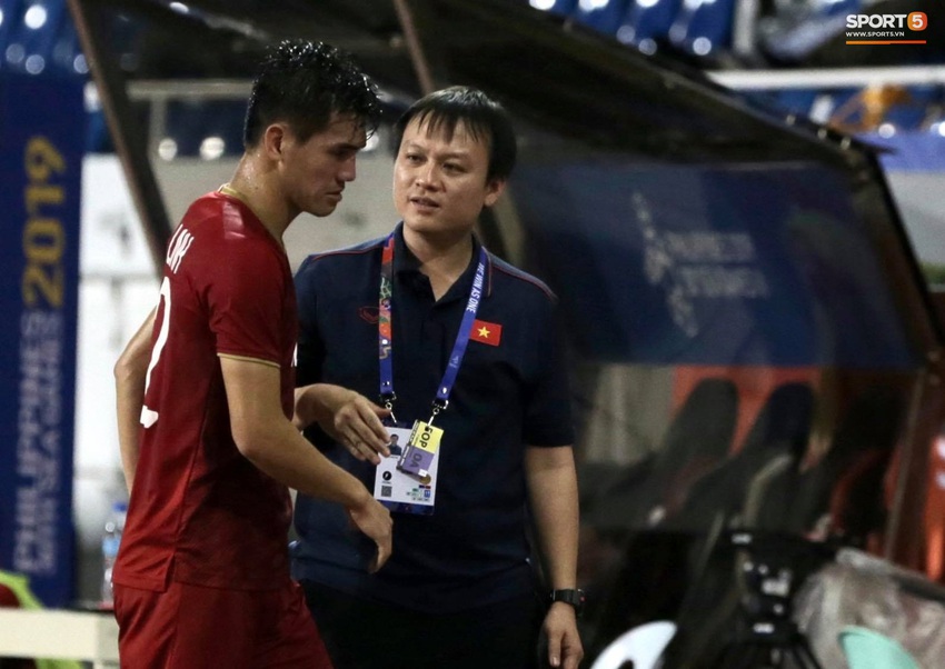 Tiến Linh dính chấn thương, lo lắng càng đè nặng lên vai HLV Park Hang-seo trước thềm chung kết SEA Games 30 - Ảnh 9.