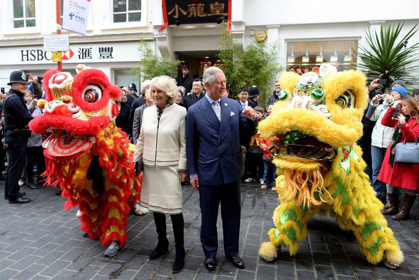 Ngắm khung cảnh rộn ràng đón Tết Nguyên Đán tại Chinatown ở London trong nửa thế kỷ qua - Ảnh 24.