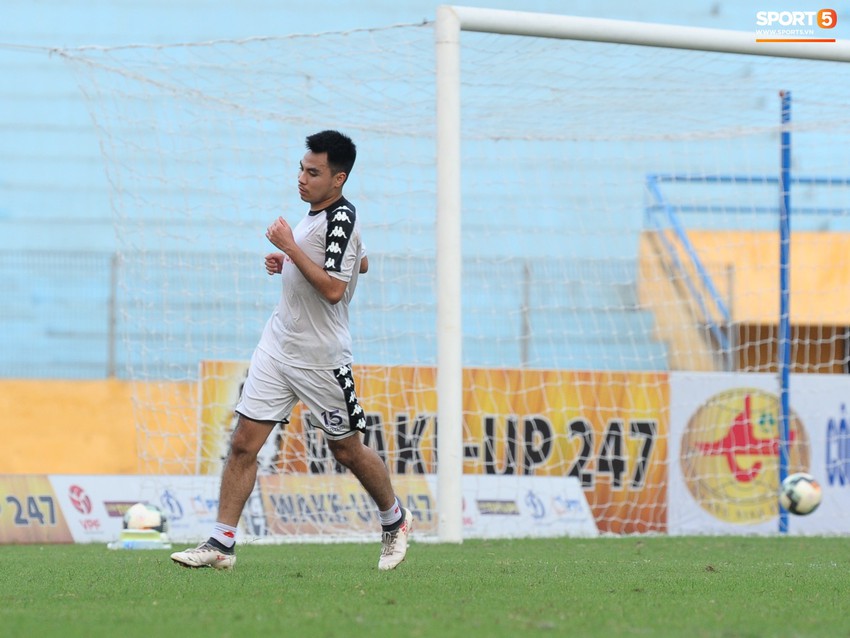 Th&agrave;nh Chung gặp kh&oacute; trong giao tiếp với ngoại binh H&agrave; Nội FC - Ảnh 5.