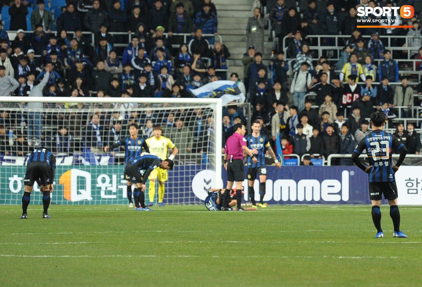 Công Phượng lặng người nhìn Incheon United thủng lưới - Ảnh 4.