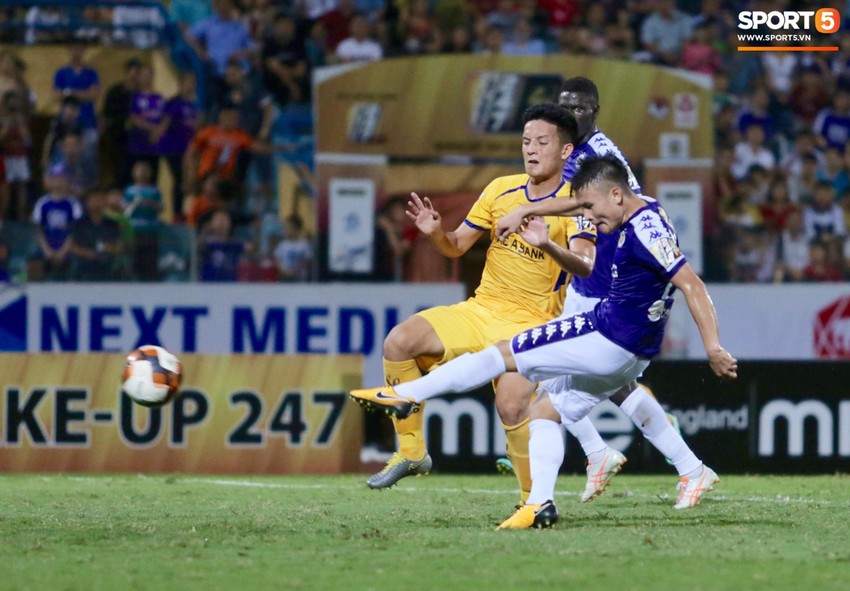 Quang Hải nổ s&uacute;ng tại V.League 2019, đập tan mọi nghi ngờ về chuyện ch&aacute;n chơi b&oacute;ng - Ảnh 1.