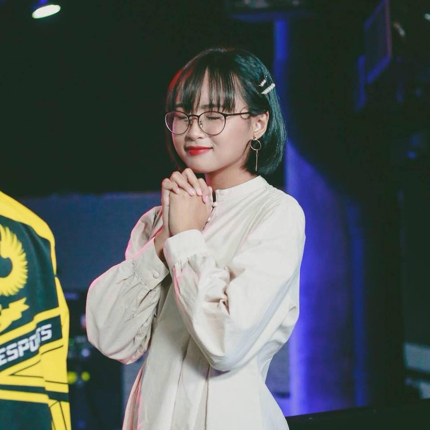 Ngỡ ngàng trước nhan sắc các nữ MC tại MSI 2019: Xuất hiện nữ thần tới từ Trung Quốc nhưng đại diện của Việt Nam cũng không hề kém cạnh - Ảnh 16.