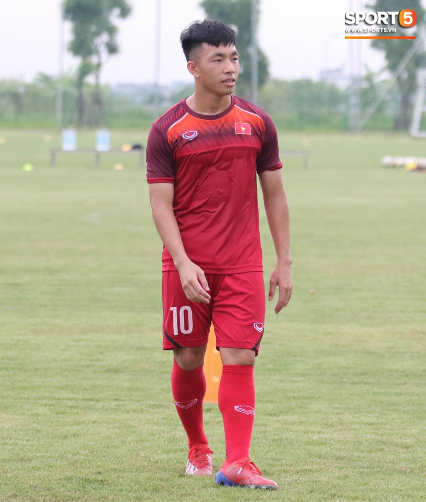 U18 Việt Nam hăng say tập luyện hướng tới giải U18 Đông Nam Á - Ảnh 6.