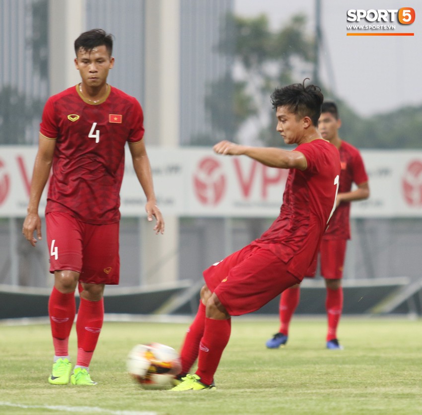 Đánh bại U18 Việt Nam, HLV Park Hang-seo phát hiện nhân tố thay thế Đình Trọng tại SEA Games - Ảnh 7.