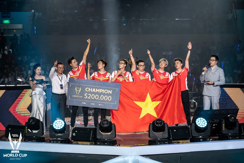 Chùm ảnh: Khoảnh khắc tuyển thủ Việt Nam vỡ oà hạnh phúc sau chiến thắng ngoạn mục trước TPE để lên ngôi vô địch AWC 2019 - Ảnh 4.