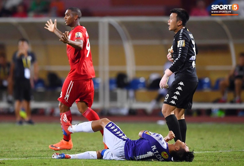 Bộ đôi Xuân Trường - Văn Toàn tái hiện pha bóng tại Asian Cup, giải cứu HAGL vào những giây cuối cùng - Ảnh 6.