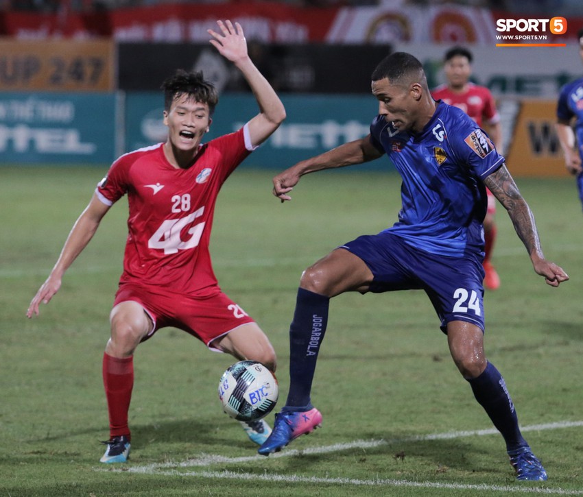 Tuyển thủ U23 Việt Nam phản ứng cực gắt vì đội nhà mất trắng phạt đền cuối trận đấu - Ảnh 5.