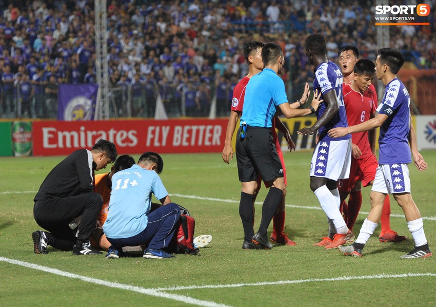 Em trai Đình Trọng bật cười vì cách câu giờ của cầu thủ Triều Tiên khi vừa cầm hòa Hà Nội FC - Ảnh 7.
