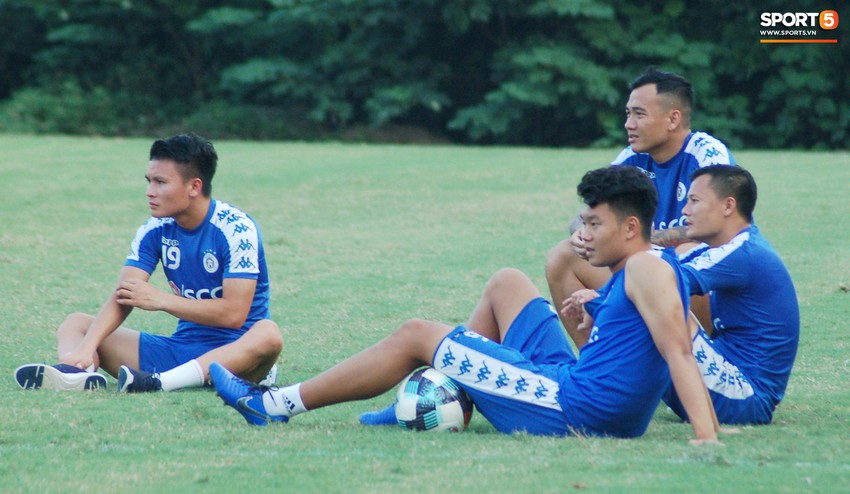 Quang Hải, Văn Hậu lao vào tập luyện cùng Hà Nội FC ngay sau khi trở về từ Thái Lan - Ảnh 5.