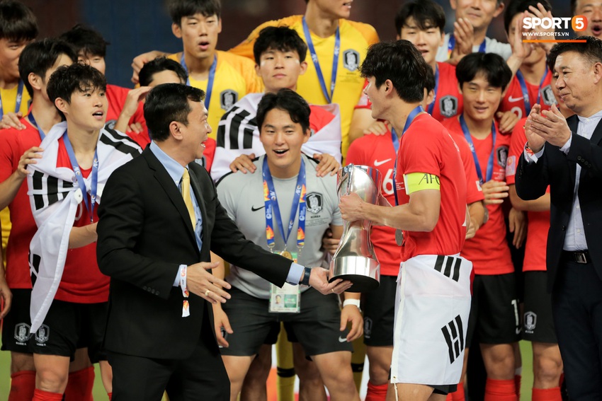 Người Việt Nam duy nhất có mặt ở lễ trao giải U23 châu Á 2020: Tiếc khi không được trao cúp vô địch cho thầy trò HLV Park Hang-seo - Ảnh 4.