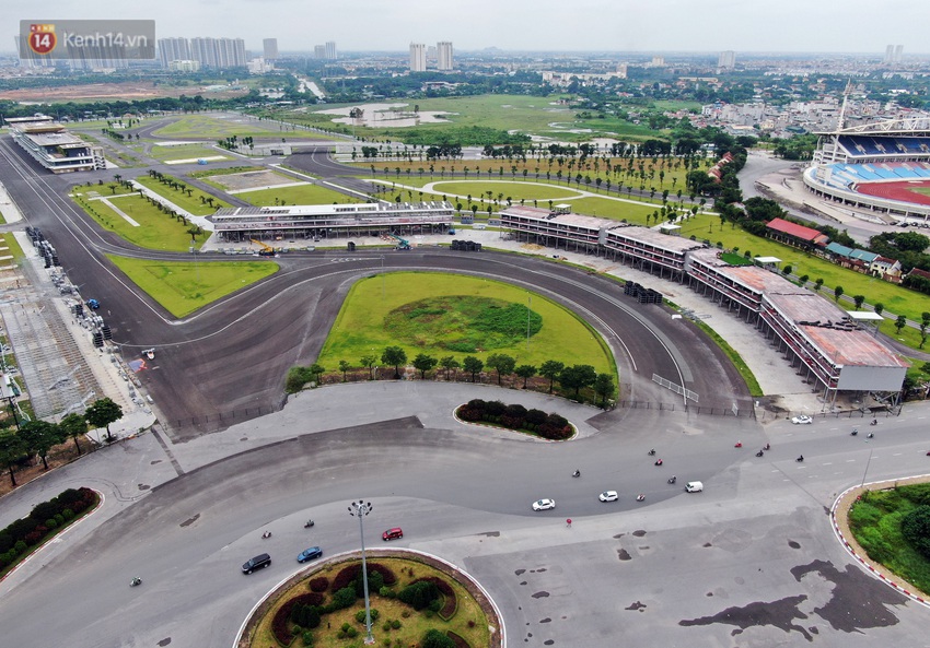 Sau 7 tháng tạm hoãn vì Covid-19, Hà Nội tiếp tục tháo dỡ khán đài đường đua F1 - Ảnh 5.