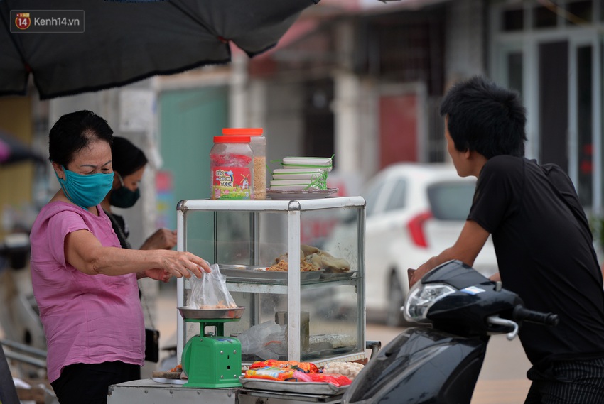 Những gánh hoa lại về với thôn Hạ Lôi: Dịch bệnh đi qua, mình còn khỏe, còn cuộc đời này để tiếp tục - Ảnh 11.