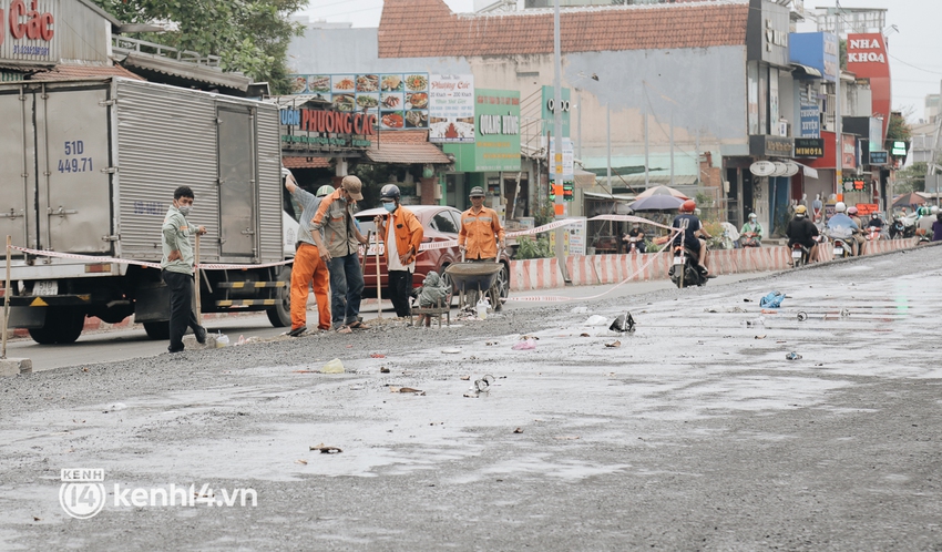 Công trình giao thông đầu tiên hoàn thành sau giãn cách xã hội ở Sài Gòn: Nhánh đầu tiên của cầu Bưng, trị giá hơn 500 tỉ đồng - Ảnh 10.