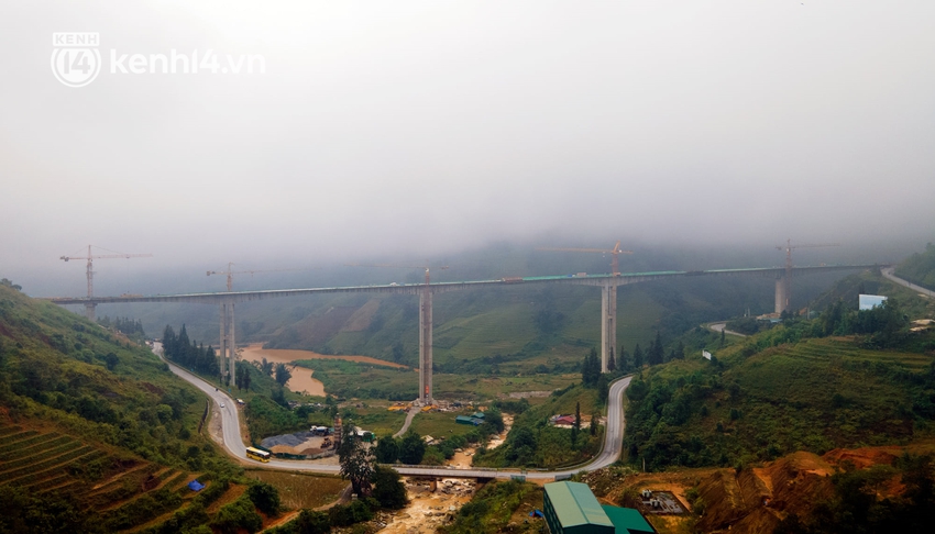 Ảnh: Cận cảnh cây cầu cạn cao nhất Việt Nam đang bước vào giai đoạn hoàn thiện - Ảnh 1.