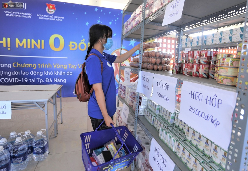 Ấm lòng Siêu thị 0 đồng lan tỏa tình người giữa mùa dịch tại Đà Nẵng - Ảnh 17.