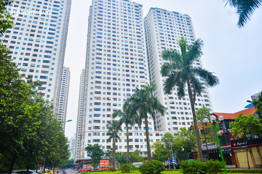 H&agrave; Nội: Phong toả chung cư HH4C Linh Đ&agrave;m, truy vết người li&ecirc;n quan qua camera an ninh - Ảnh 1.