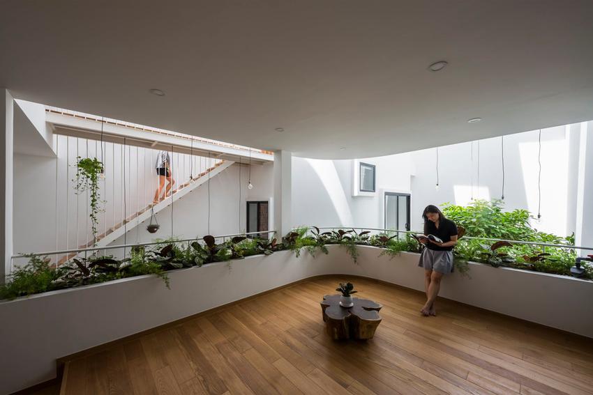 Bố mẹ chịu chơi x&acirc;y nh&agrave; 136m2 ở S&agrave;i th&agrave;nh tặng con g&aacute;i, kiến tr&uacute;c bổ đ&ocirc;i biệt lập nhưng vẫn kh&ocirc;ng thiếu sự gắn kết - Ảnh 12.