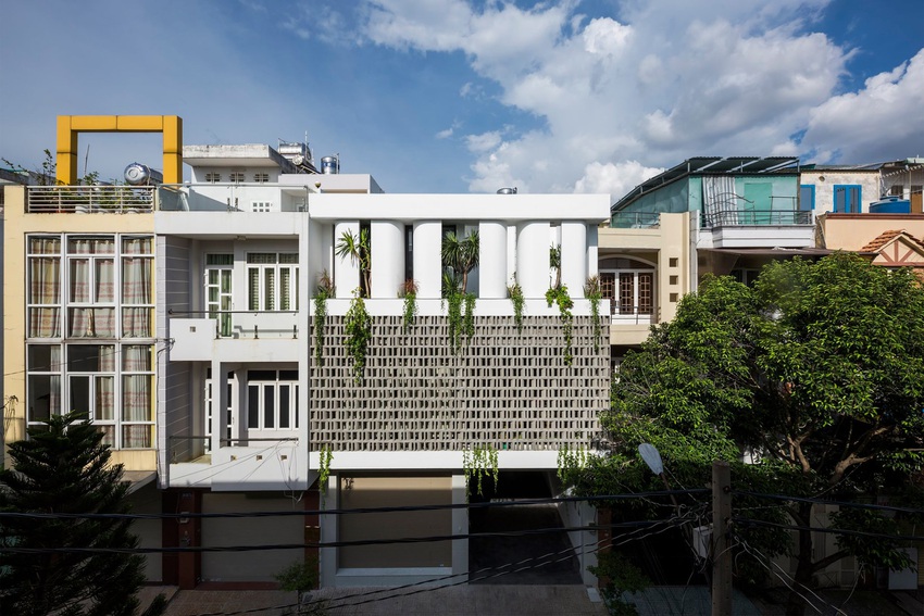 Bố mẹ chịu chơi x&acirc;y nh&agrave; 136m2 ở S&agrave;i th&agrave;nh tặng con g&aacute;i, kiến tr&uacute;c bổ đ&ocirc;i biệt lập nhưng vẫn kh&ocirc;ng thiếu sự gắn kết - Ảnh 20.