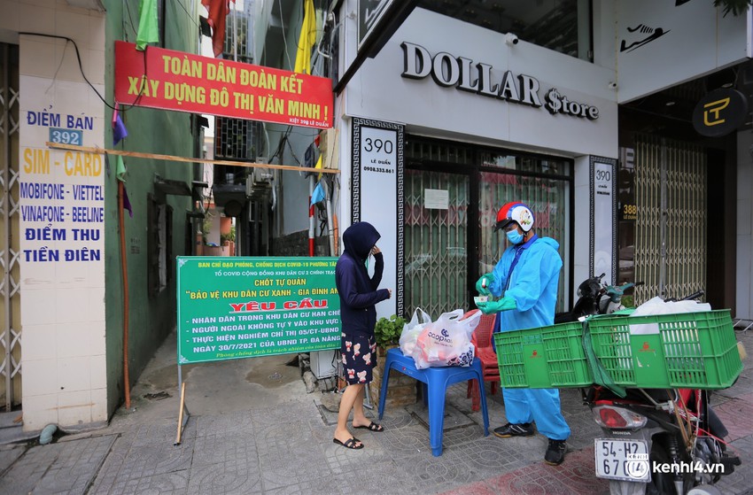 Qu&aacute;n ăn ở v&ugrave;ng xanh vẫn đ&oacute;ng cửa d&ugrave; được ph&eacute;p hoạt động trở lại: Kh&ocirc;ng c&oacute; kh&aacute;ch th&igrave; b&aacute;n cho ai? - Ảnh 11.