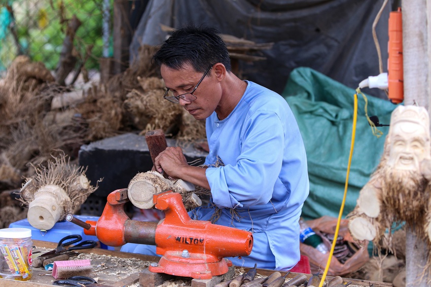 Nghệ nhân răng sún ở Hội An đổi đời nhờ bắt gốc tre… bật cười - Ảnh 12.