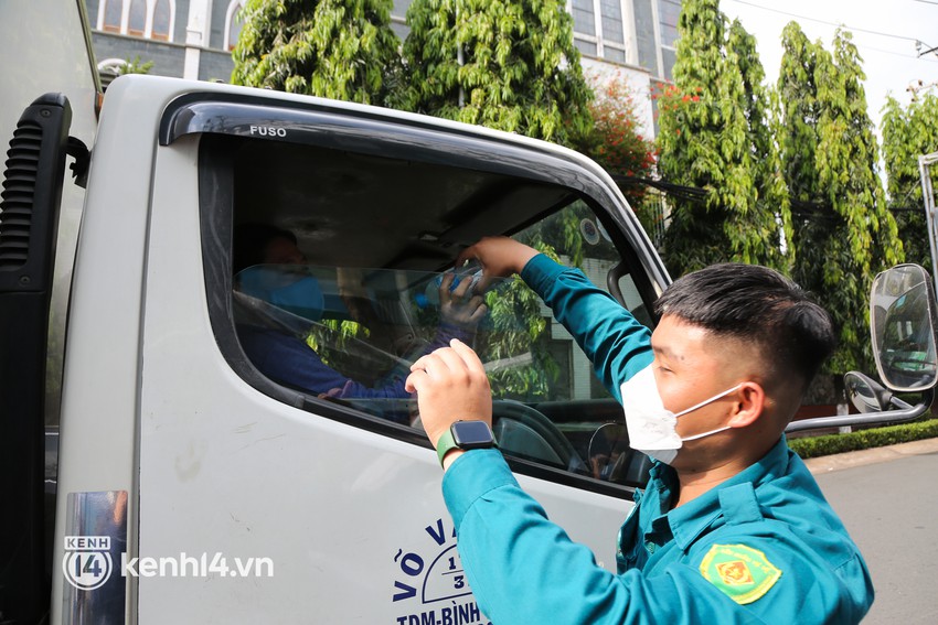 B&igrave;nh Dương năm n&agrave;o cũng c&oacute; 1 lễ hội m&agrave; ở đ&oacute; c&aacute;i g&igrave; cũng miễn ph&iacute;, bất cứ du kh&aacute;ch n&agrave;o đều cảm thấy ấm l&ograve;ng! - Ảnh 8.
