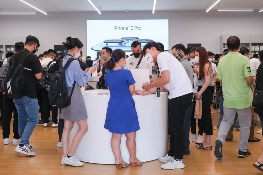 Dạo một vòng cửa hàng chuẩn Apple Premium Reseller diện tích lớn nhất Việt Nam, mê mẩn và “tốn tiền”! - Ảnh 3.