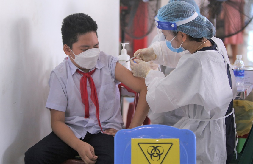Ảnh: Ngày đầu Đà Nẵng tiêm vaccine Covid-19 cho trẻ em từ 5 đến dưới 12 tuổi - Ảnh 7.